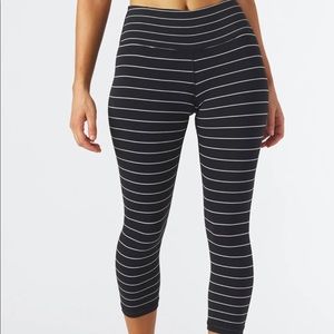 Glyder 7/8 Vital size small leggings